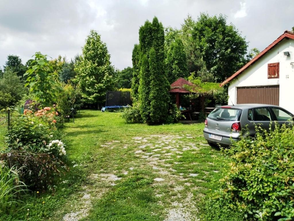 Argeselu Garden Villa-entire floor apartament, exclusive garden access Maracineni Exterior foto